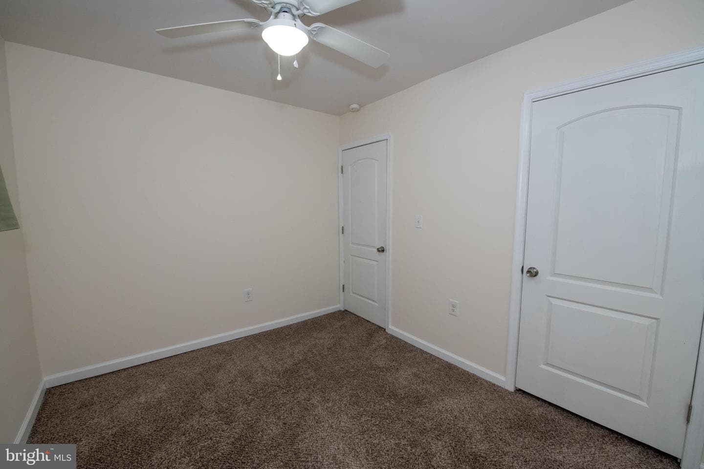 31 Roundwood Lane photo 22