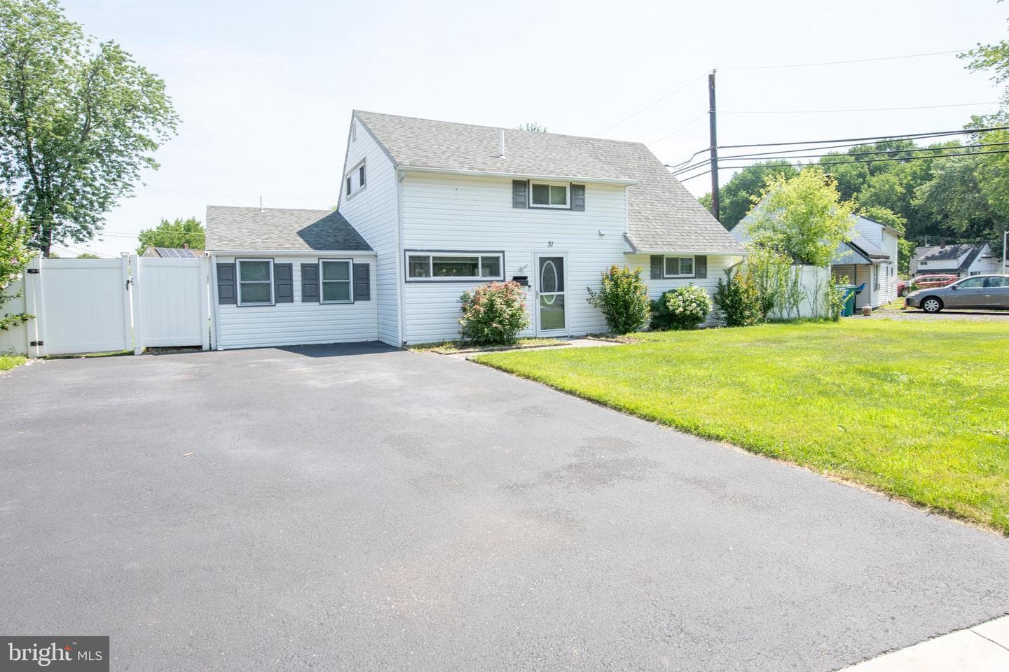 31 Roundwood Lane photo 3