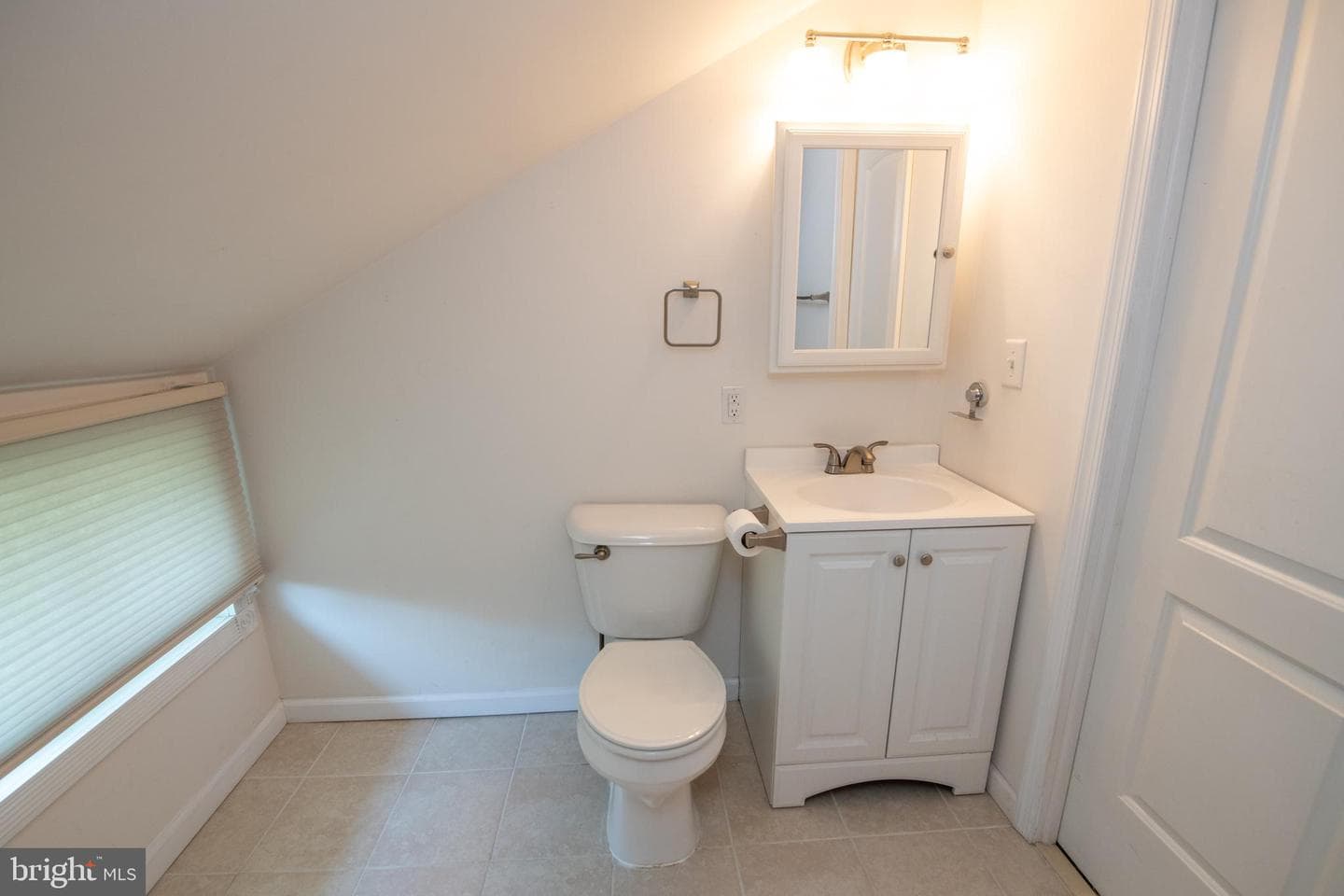 31 Roundwood Lane photo 32
