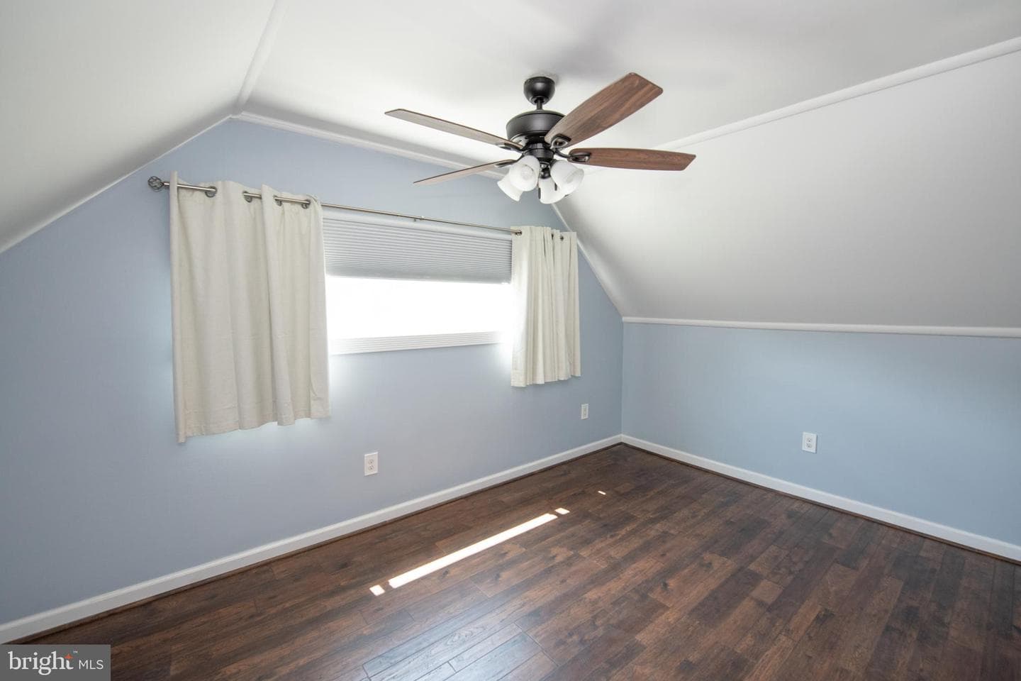 31 Roundwood Lane photo 36
