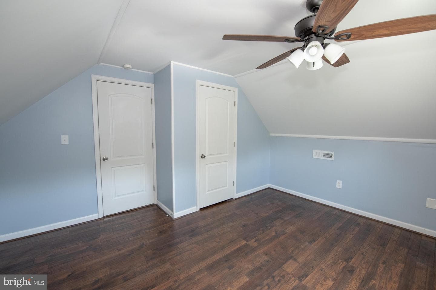 31 Roundwood Lane photo 37