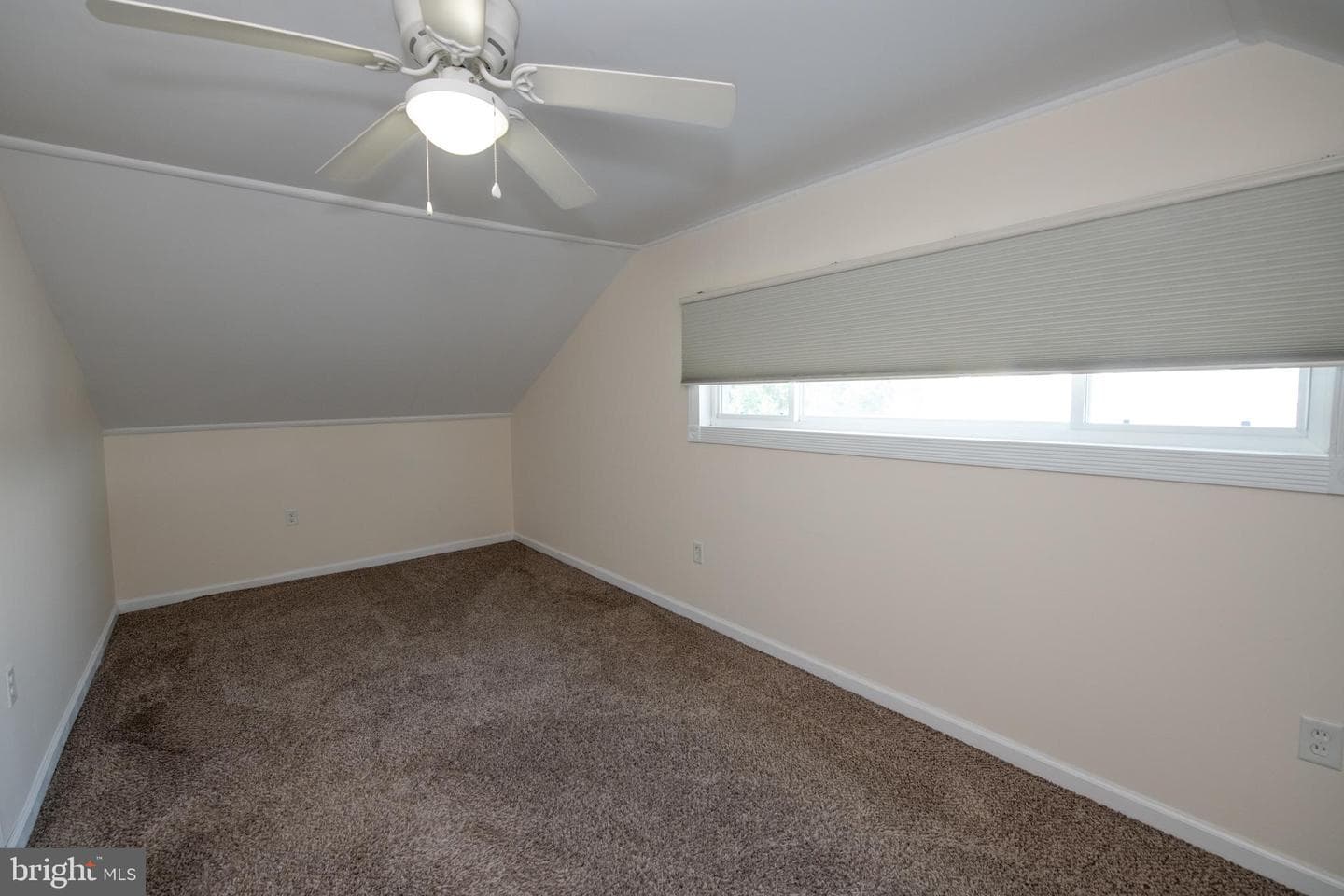 31 Roundwood Lane photo 39