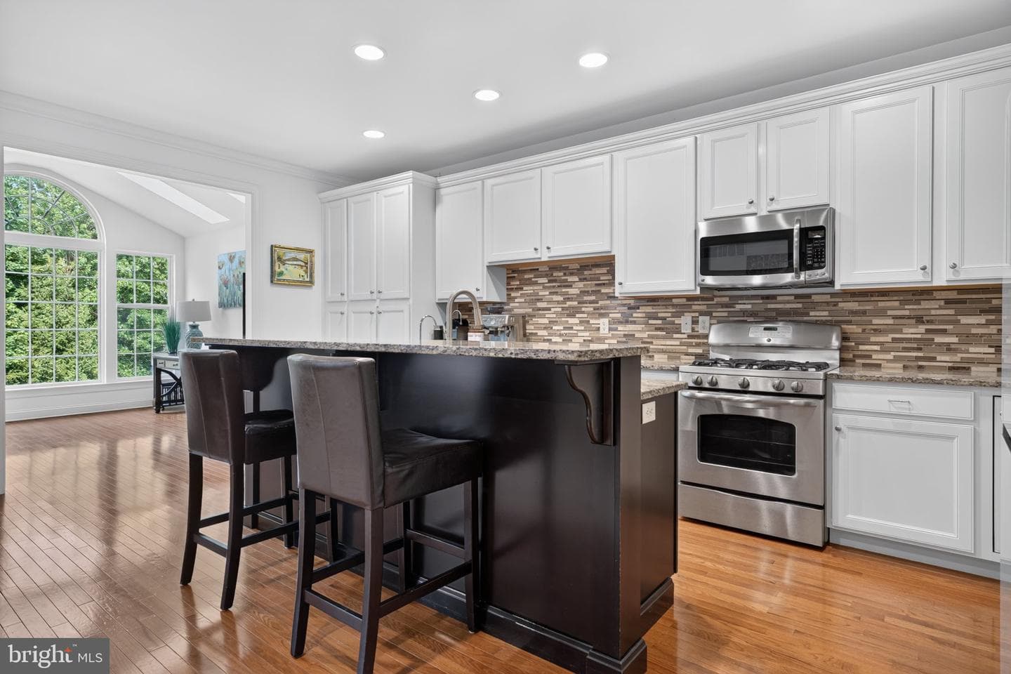 417 Oxford Lane photo 11