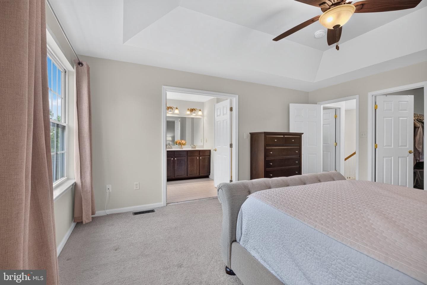 417 Oxford Lane photo 22