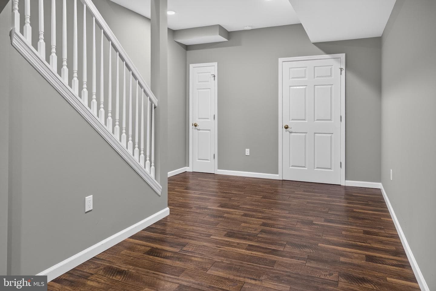 417 Oxford Lane photo 35