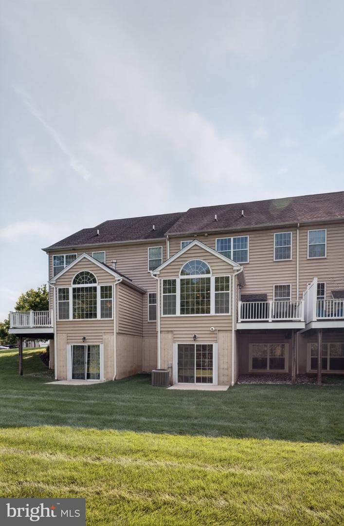 417 Oxford Lane photo 42