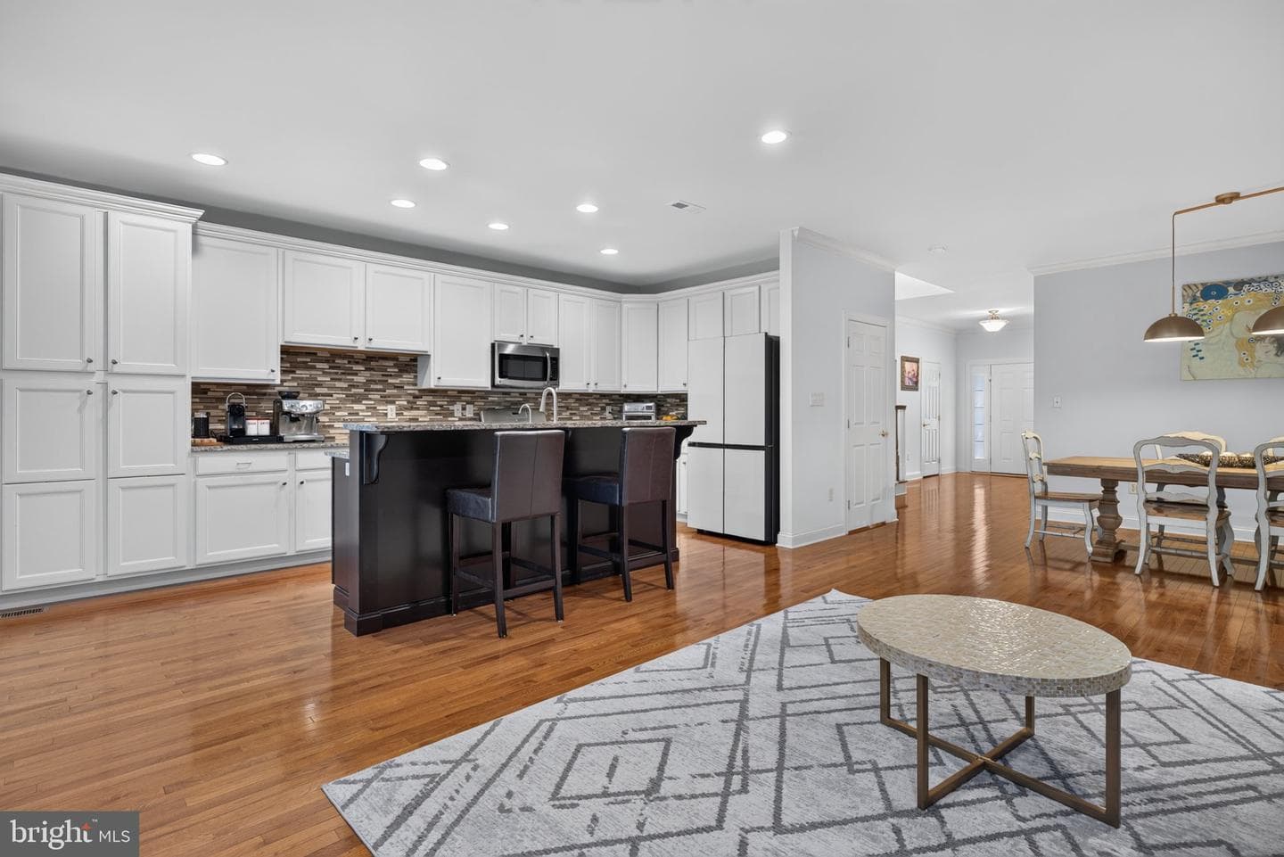 417 Oxford Lane photo 8