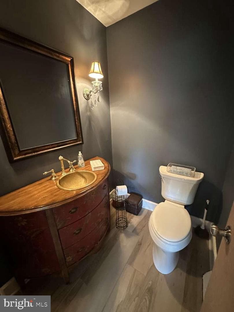 222 Vermeer Drive photo 8