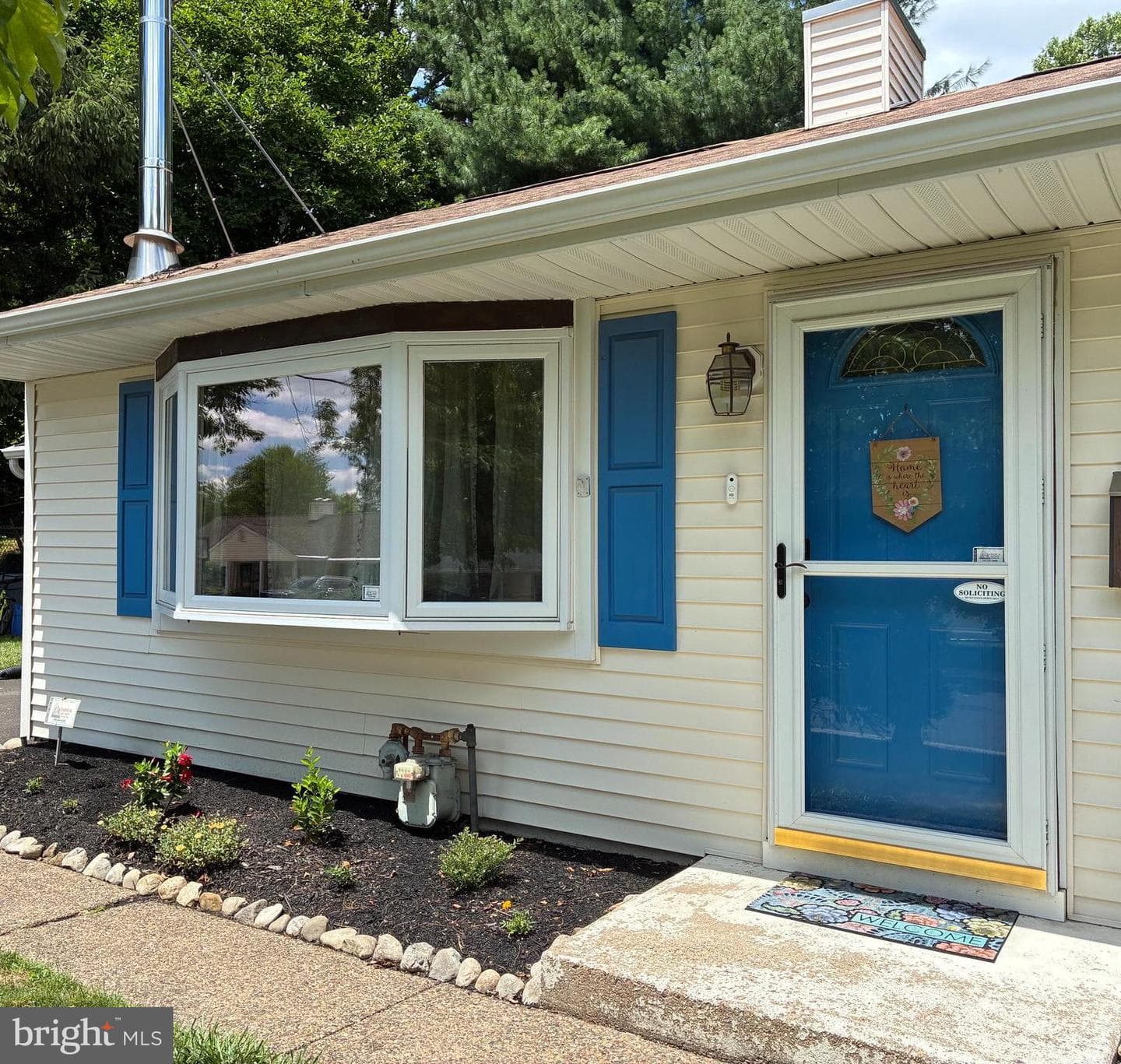 221 Devon Road photo 4