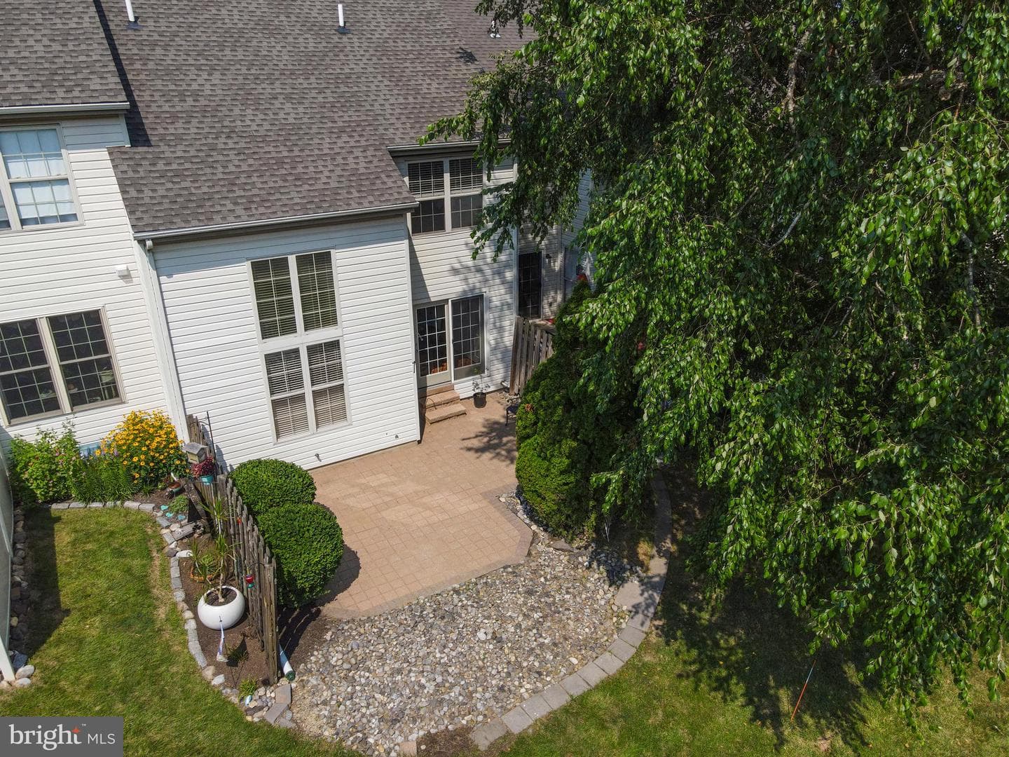 104 Suffield Court photo 11