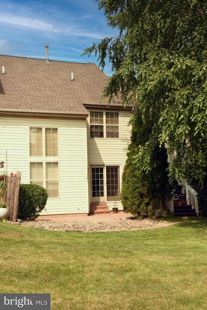104 Suffield Court, Chalfont
