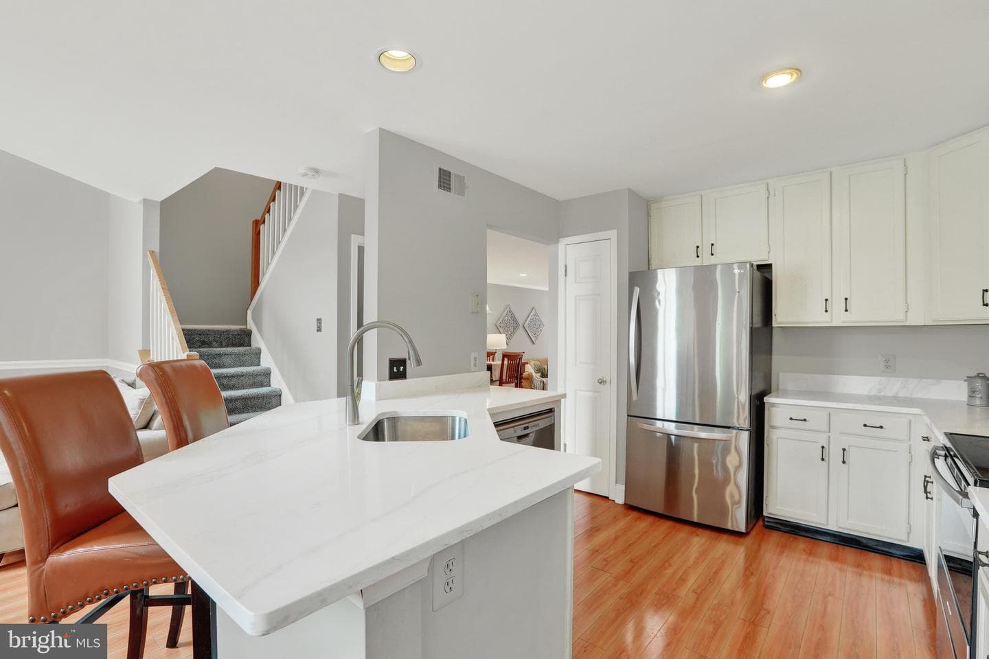 104 Suffield Court photo 25