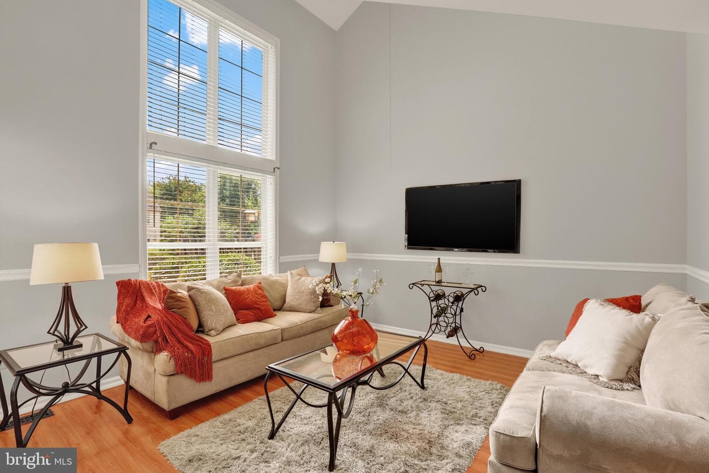 104 Suffield Court photo 32