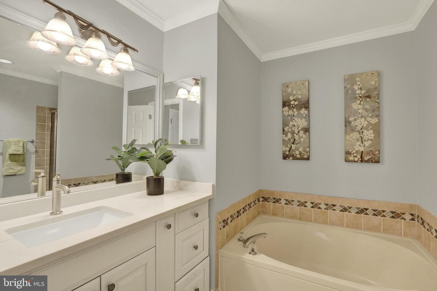 104 Suffield Court photo 36