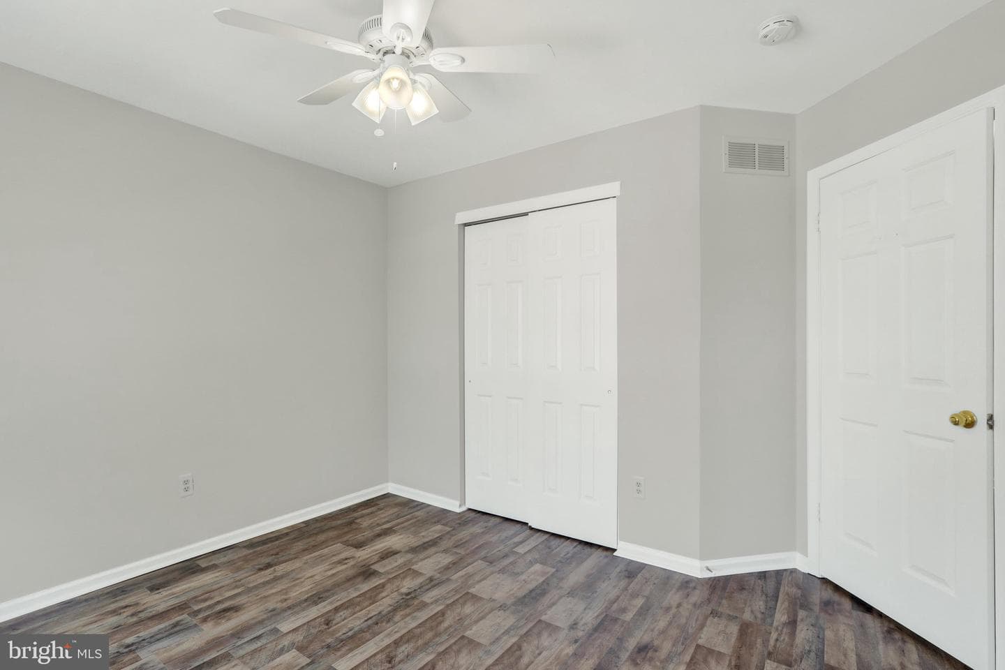 104 Suffield Court photo 44