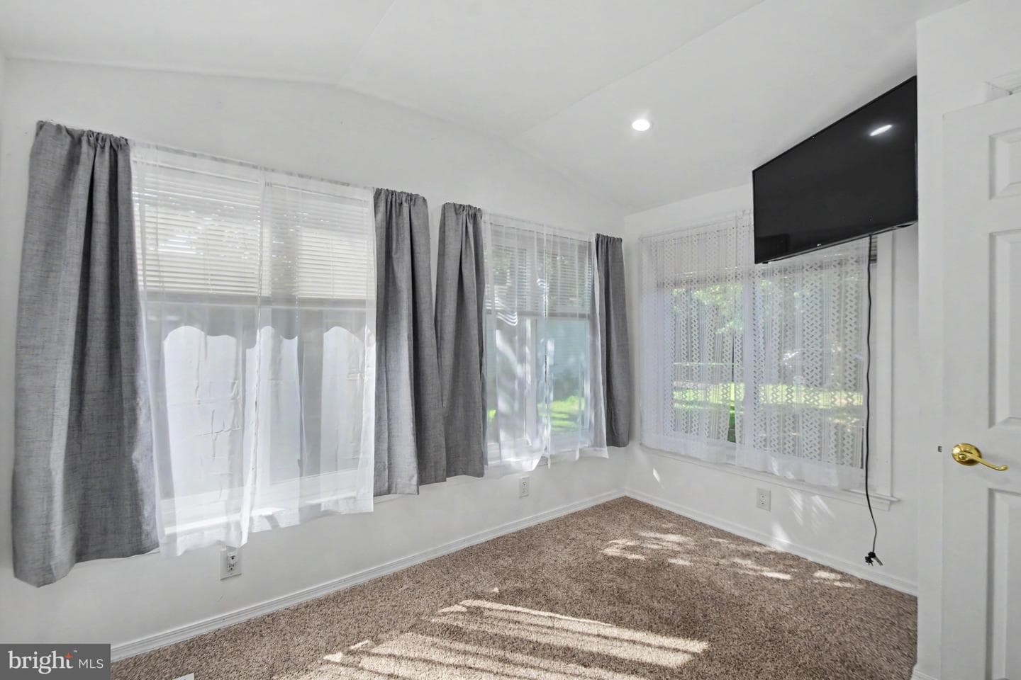 8 Williams Way photo 17