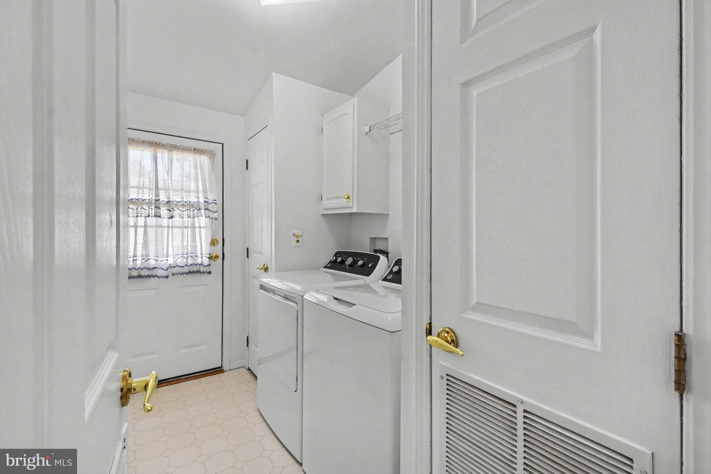 8 Williams Way photo 25