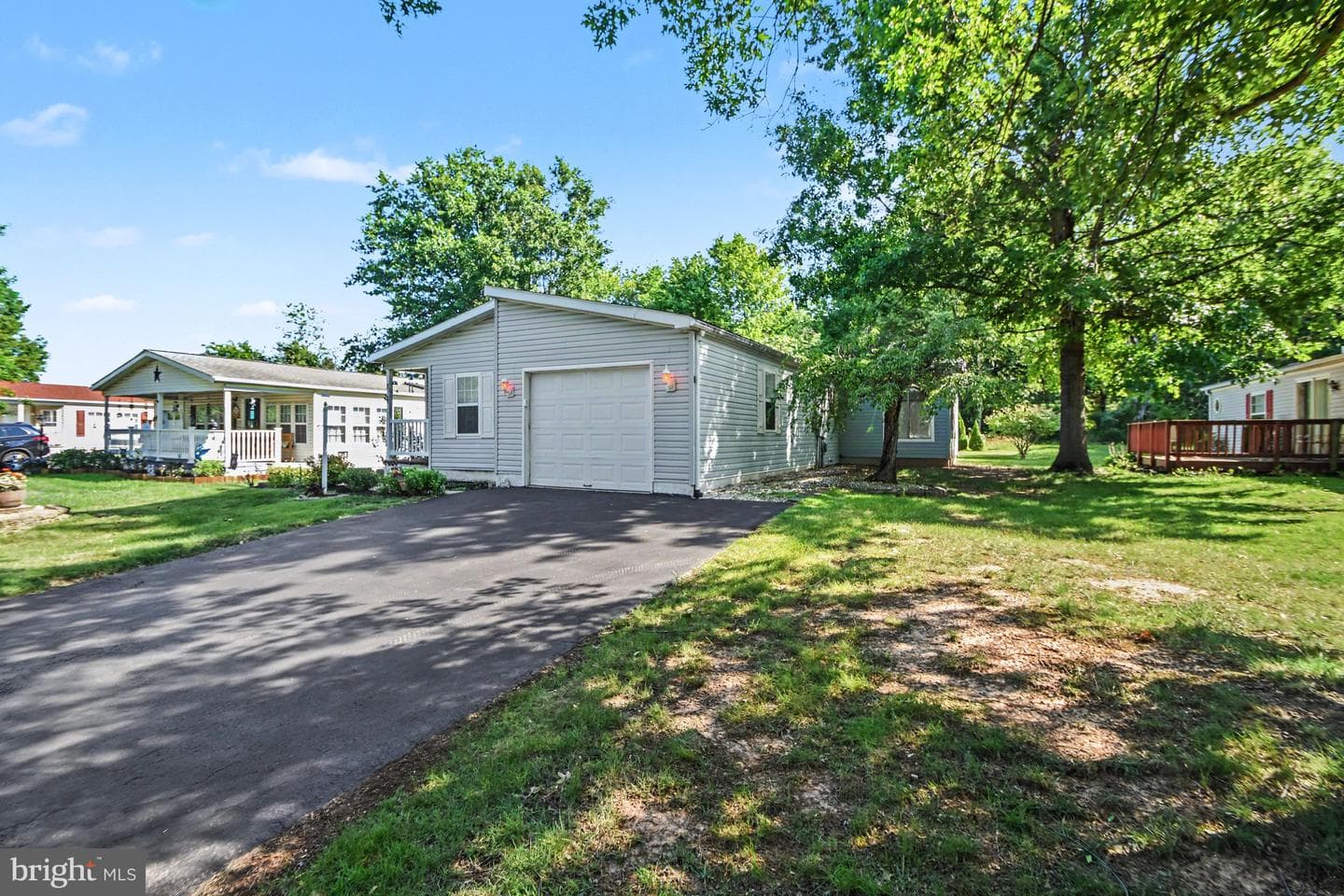 8 Williams Way photo 3