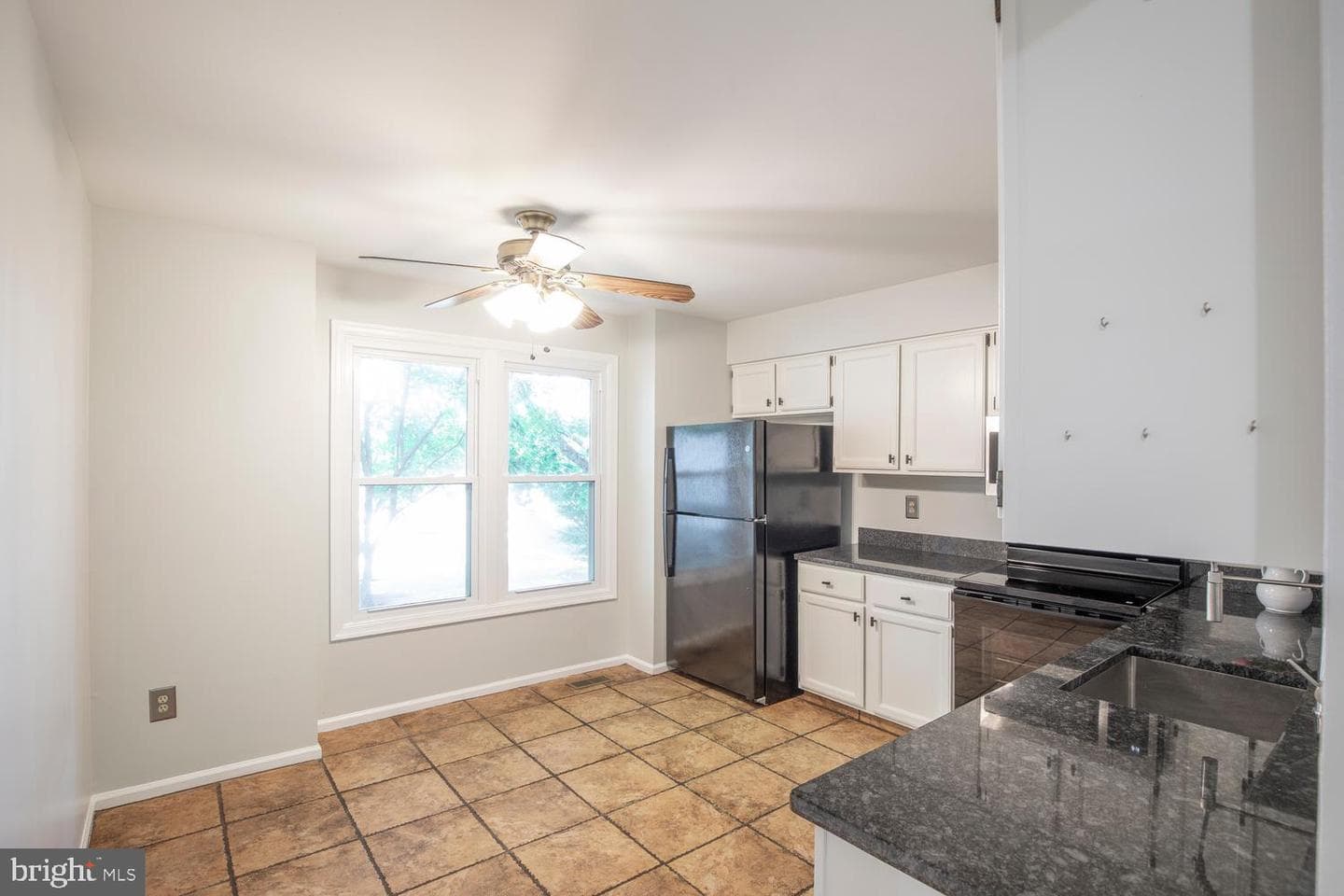 226 Inverness Circle photo 10