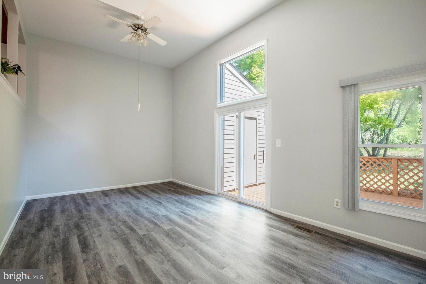 226 Inverness Circle photo 21