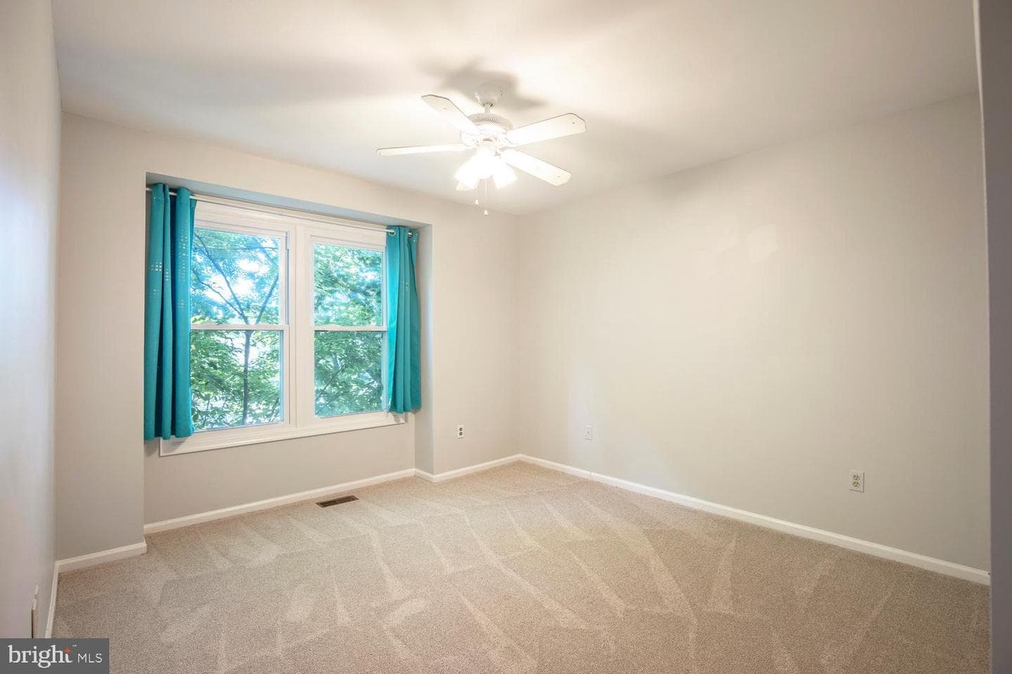 226 Inverness Circle photo 29