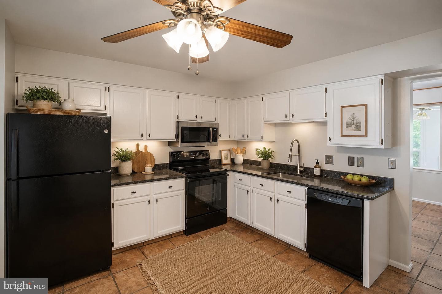 226 Inverness Circle photo 8