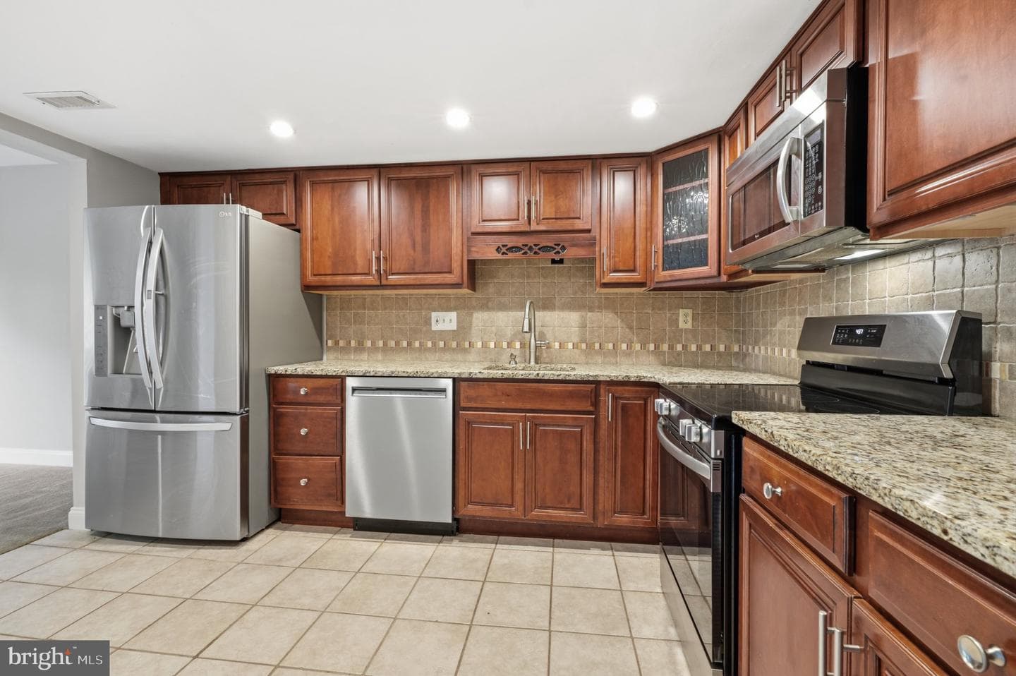 144 Golf Club Drive photo 8