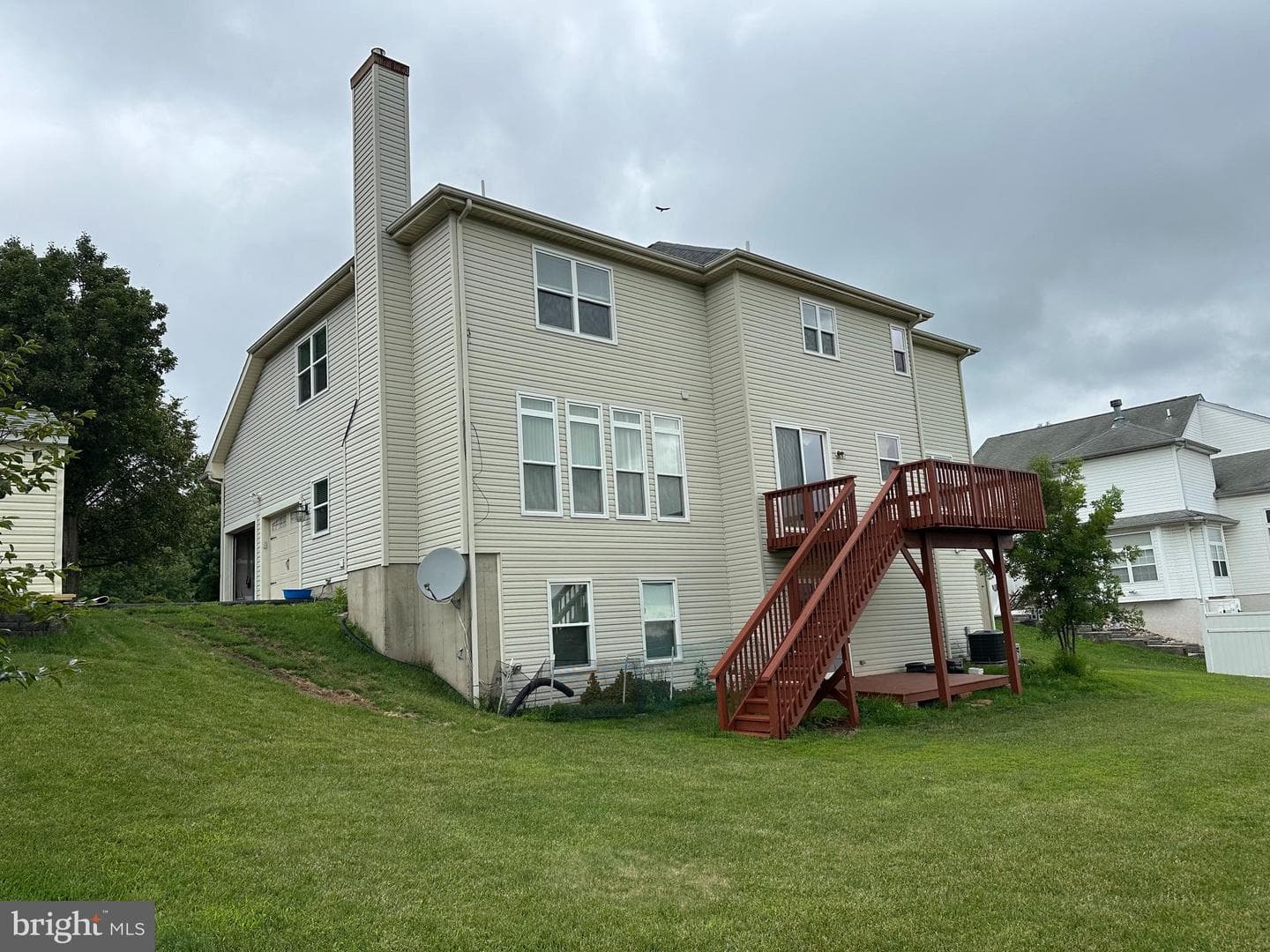 959 Hickory Ridge Drive photo 3