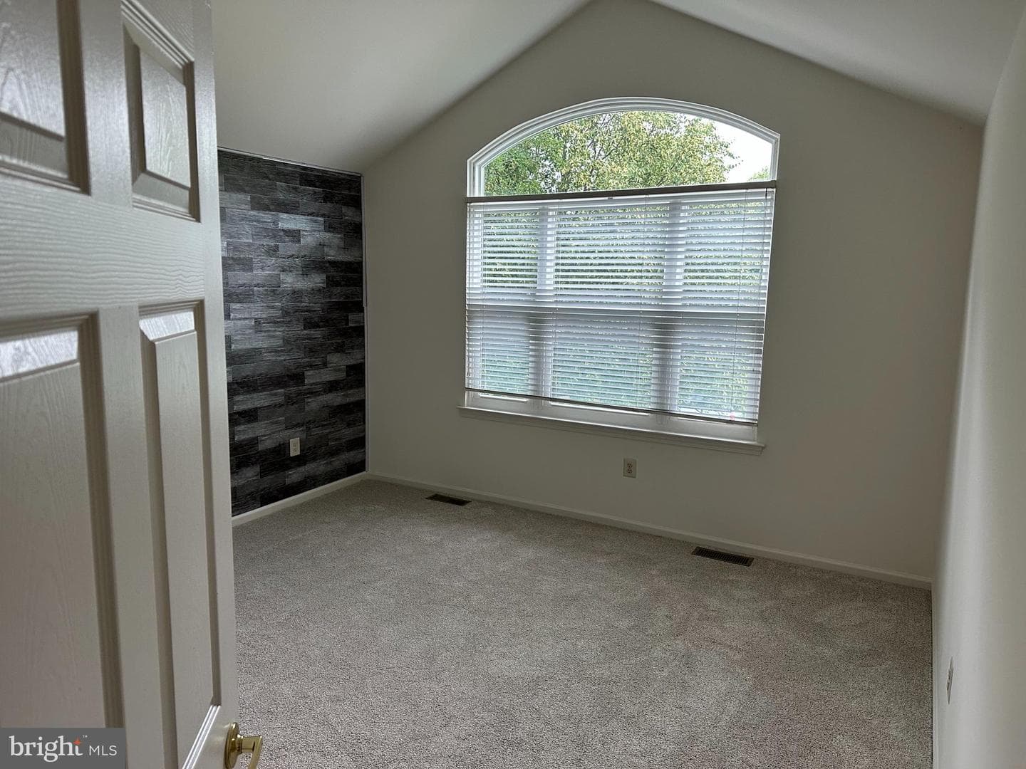 959 Hickory Ridge Drive photo 9