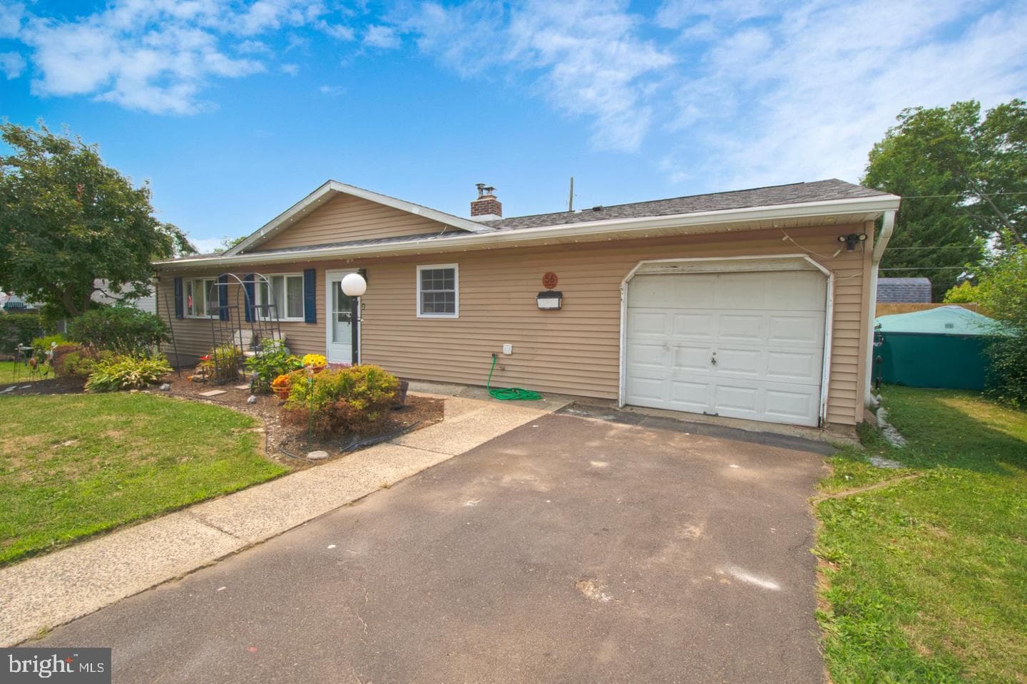 56 Gridiron Road photo 3