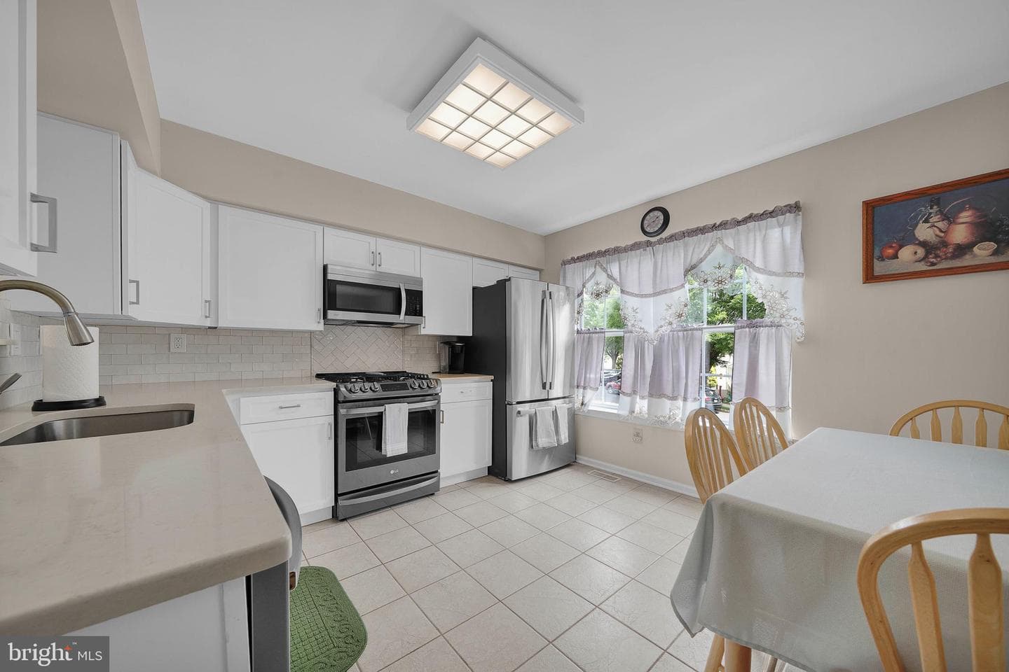 4582 Louise Saint Claire Drive photo 3
