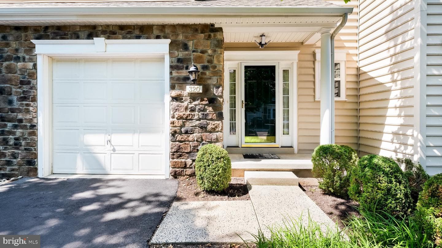 320 Oxford Lane, Chalfont