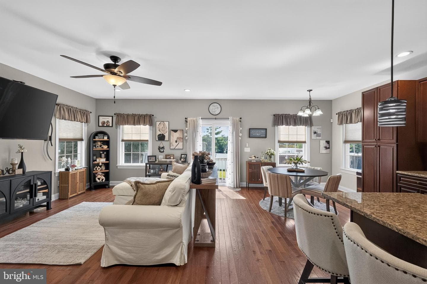 2417 Kay Avenue photo 3
