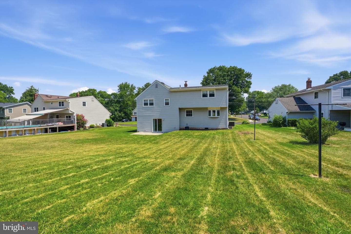 686 Cheryl Drive photo 30