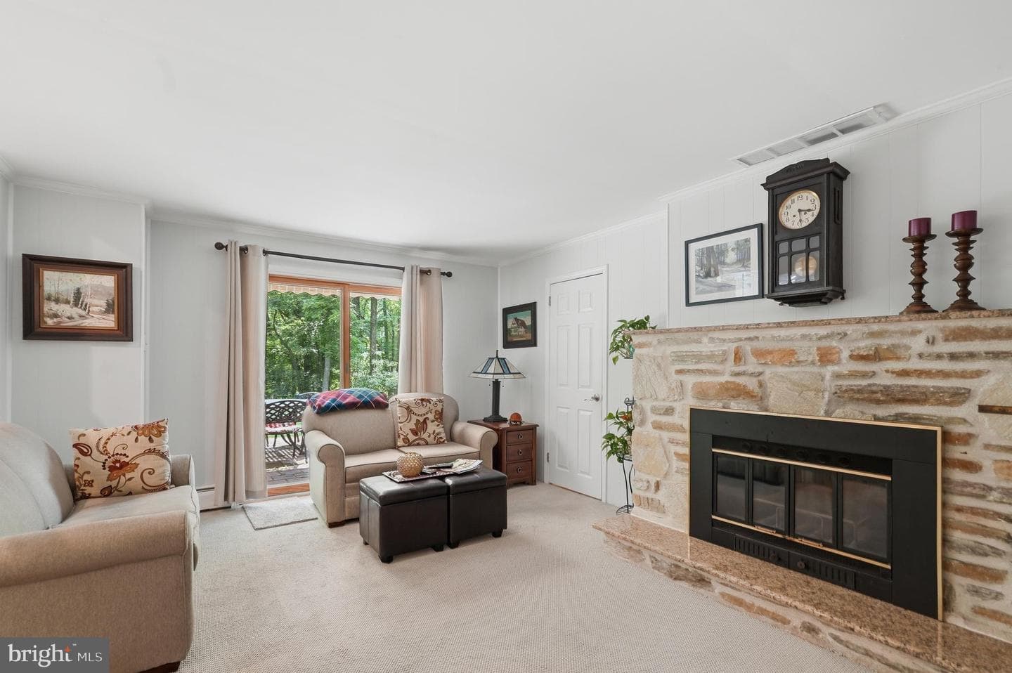 136 Chapel Drive photo 5