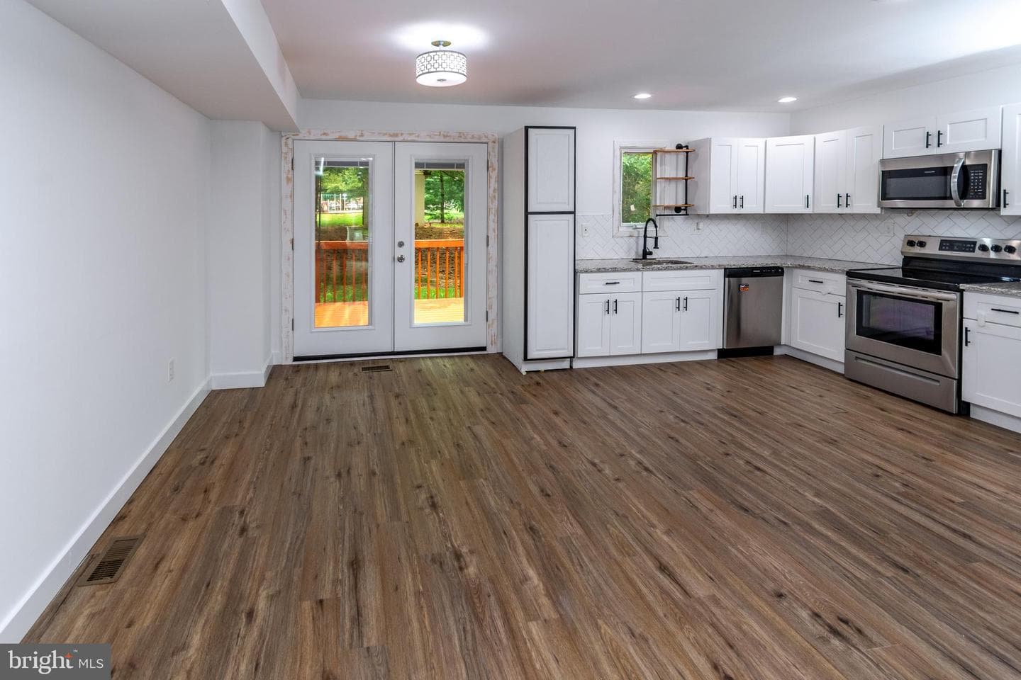 106 Providence Avenue photo 13
