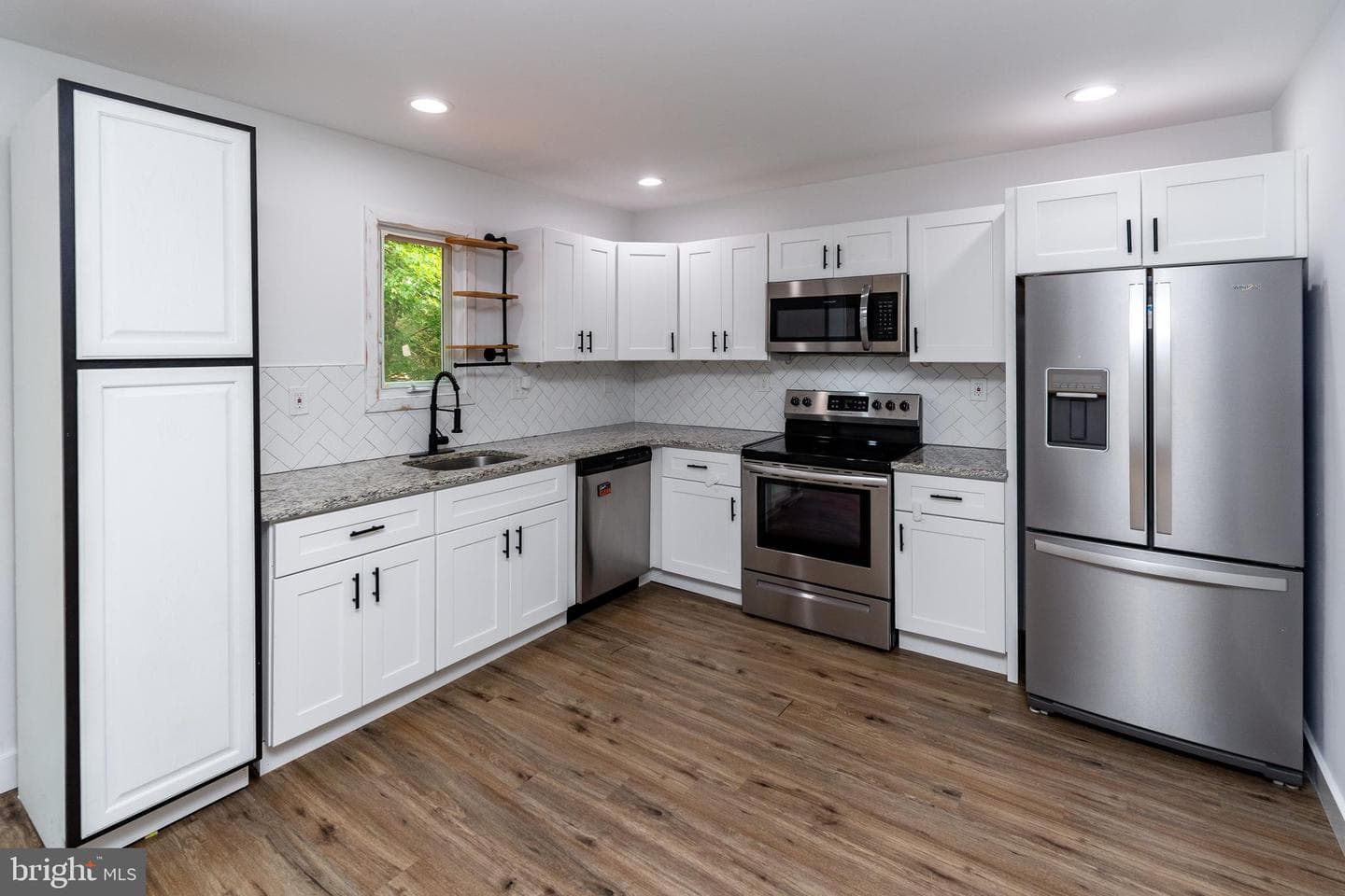 106 Providence Avenue photo 17
