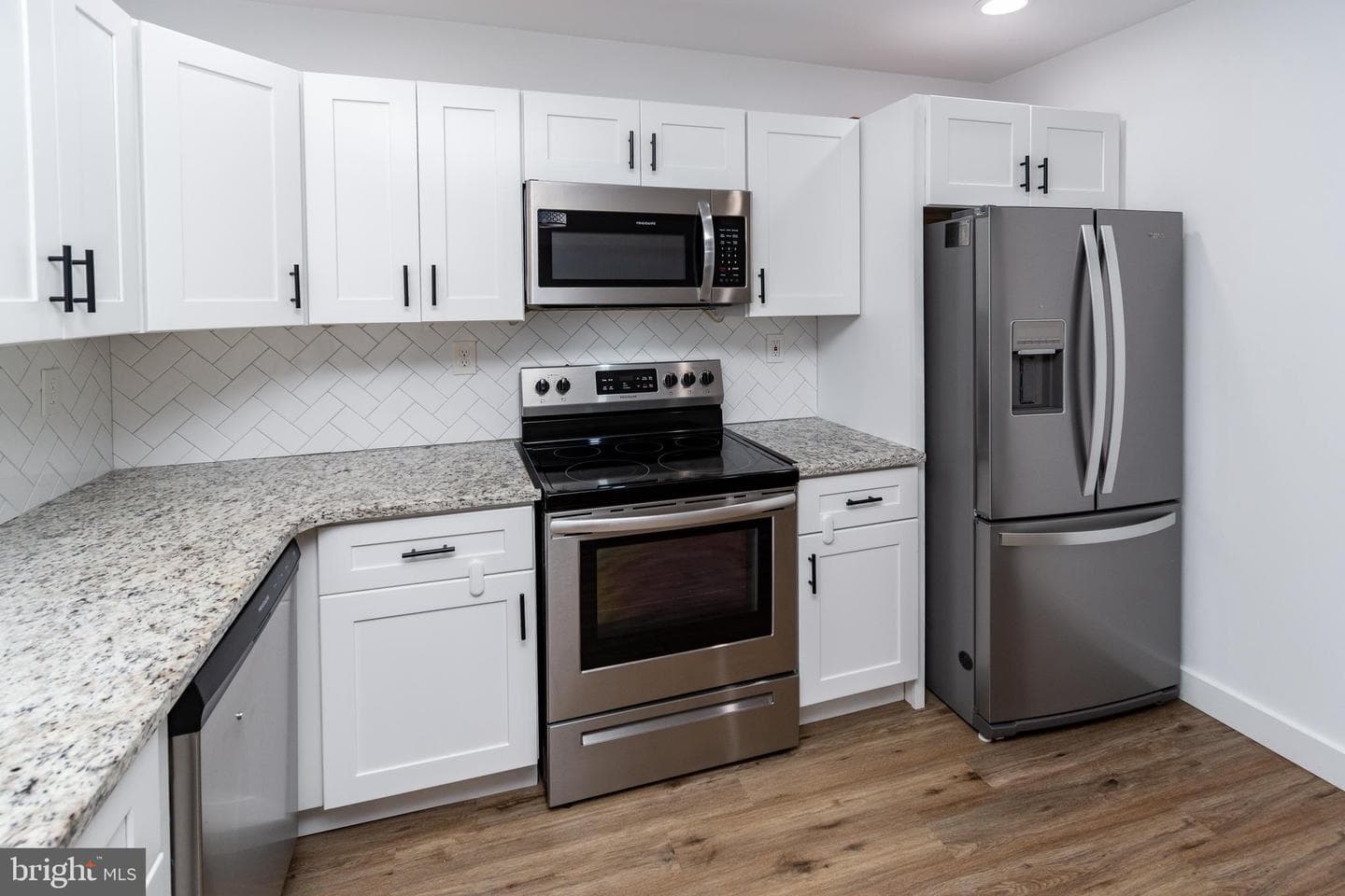 106 Providence Avenue photo 19