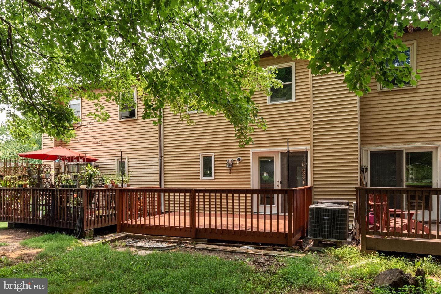 106 Providence Avenue photo 42