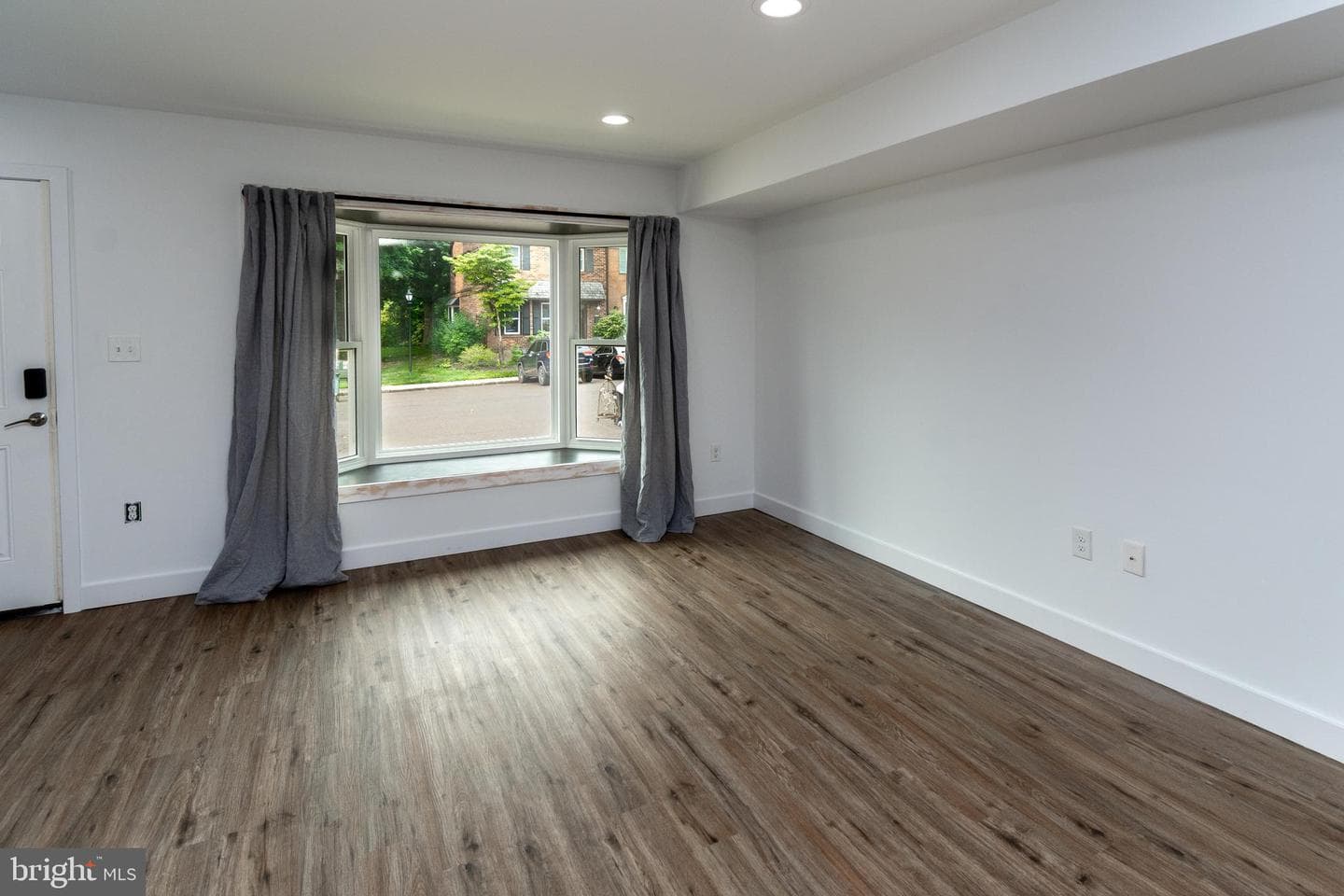 106 Providence Avenue photo 9