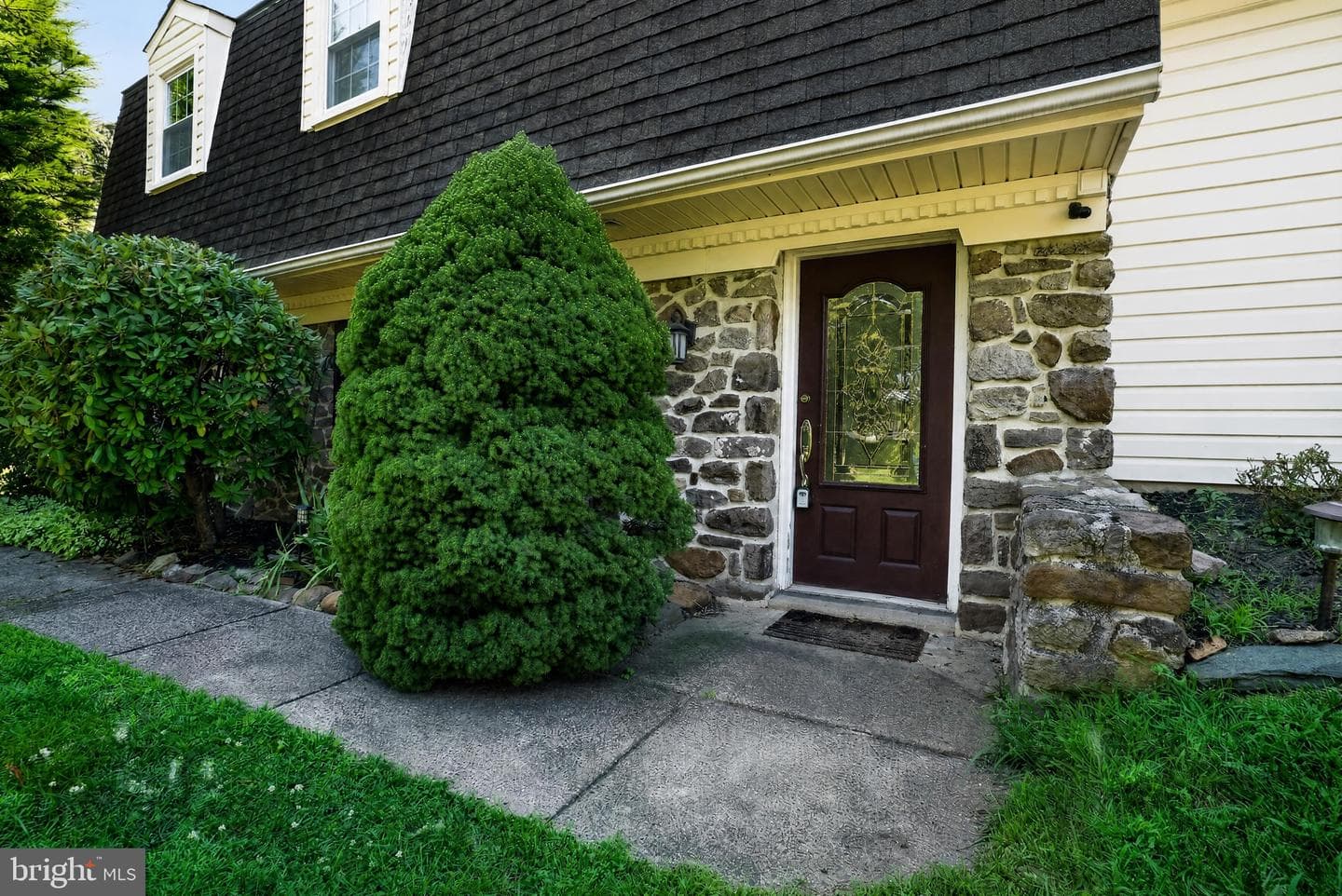 26 High Point Drive, Southampton