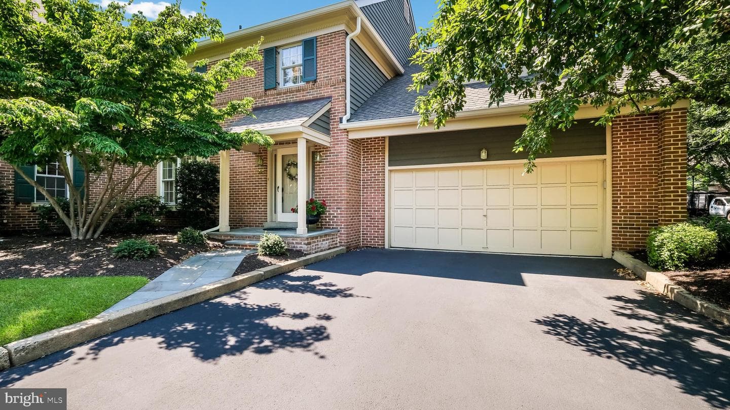 10 Aurora Court photo 45