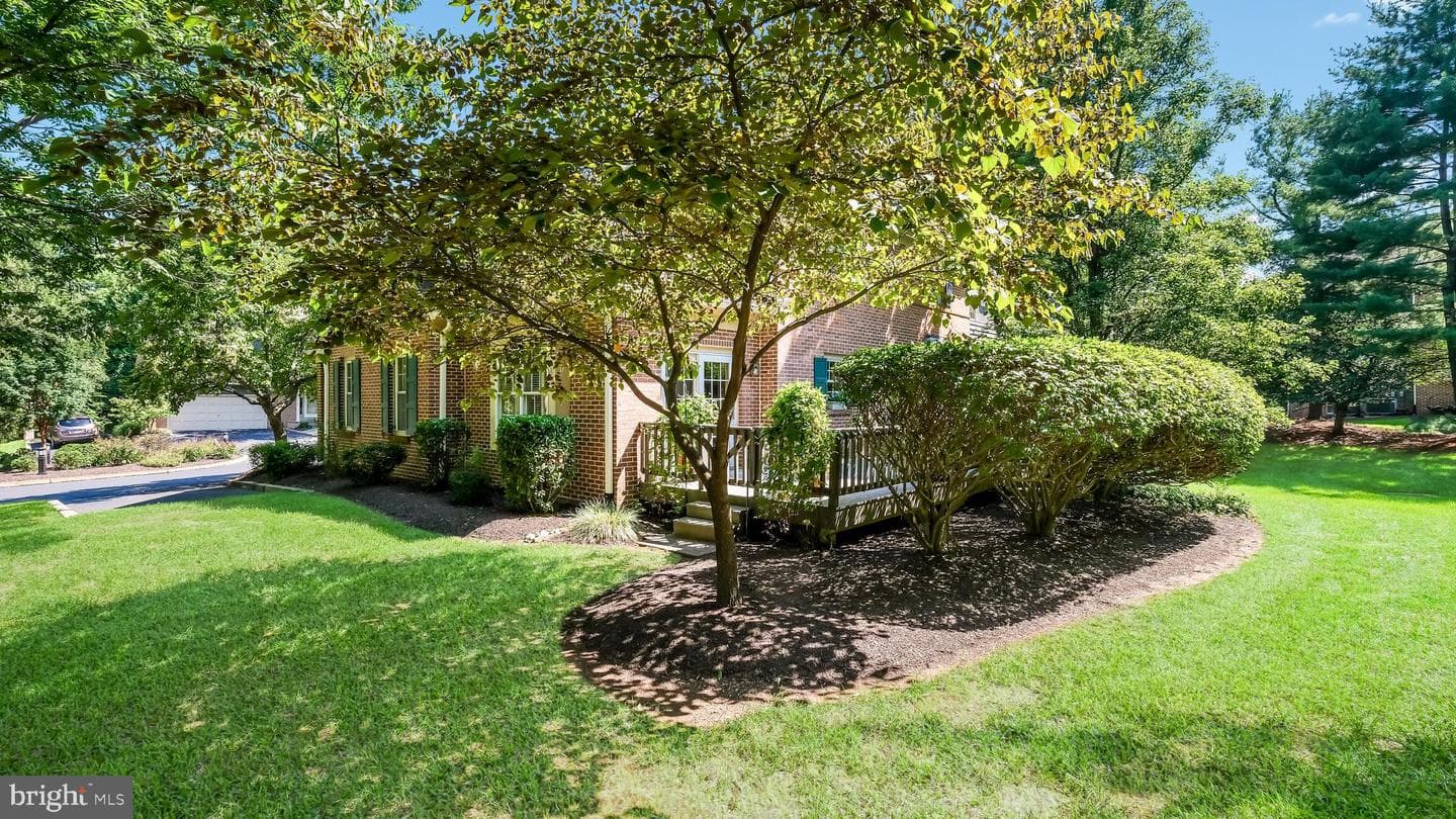 10 Aurora Court photo 48