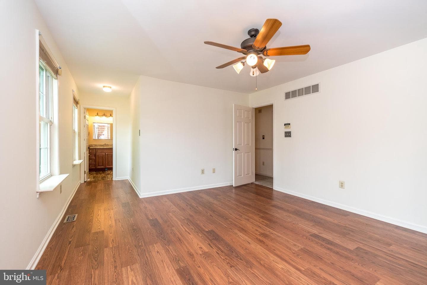 100 Live Oak Drive photo 32