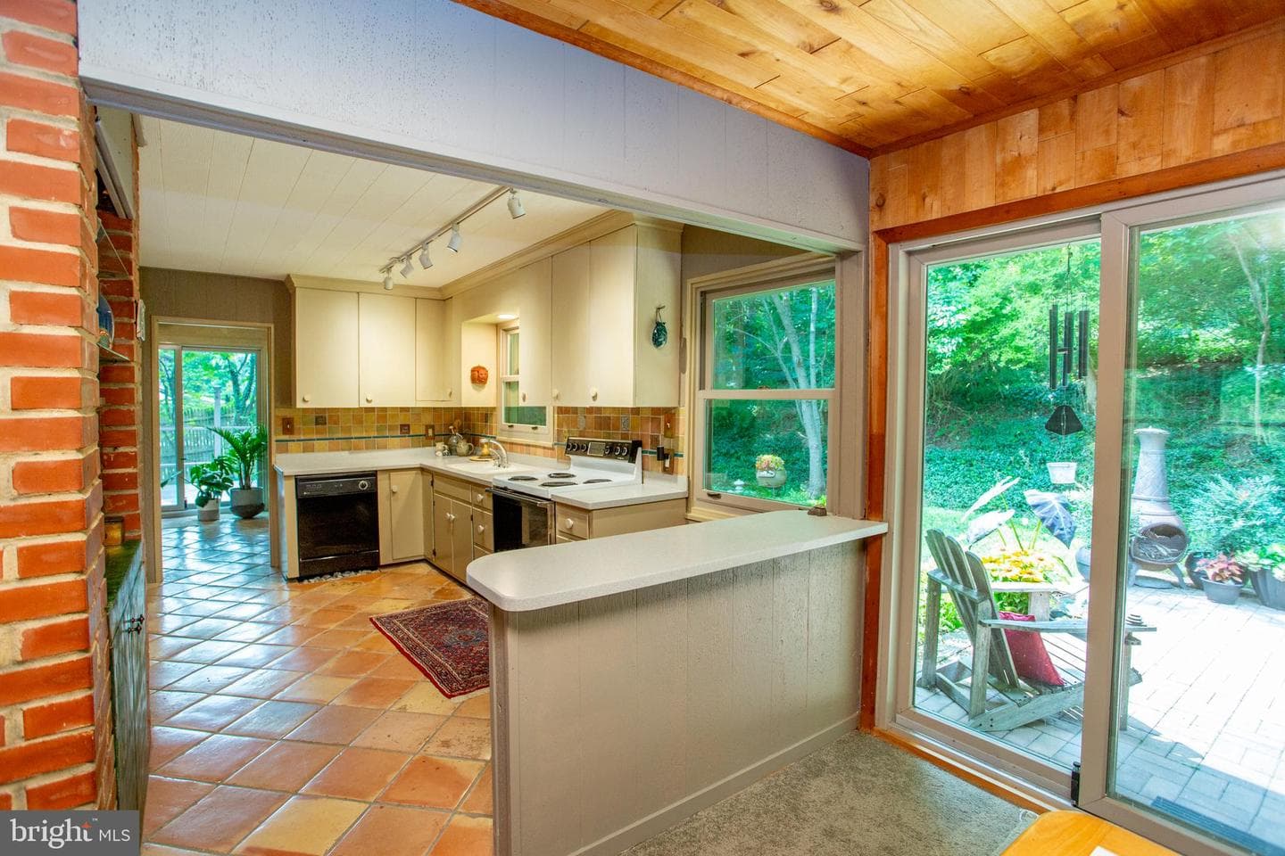 6475 Lower York Road photo 14