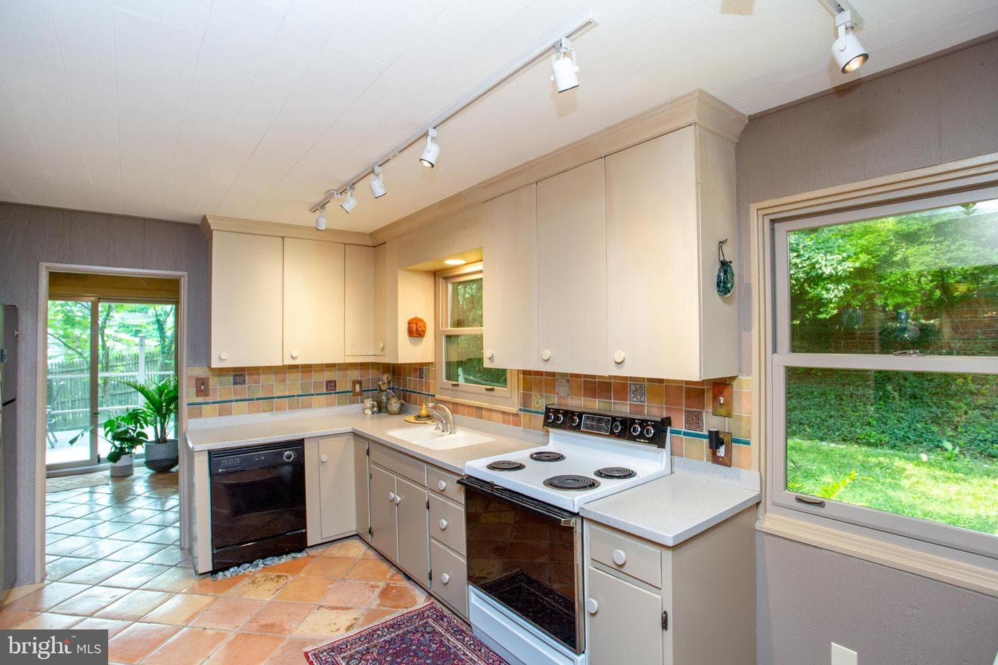 6475 Lower York Road photo 21