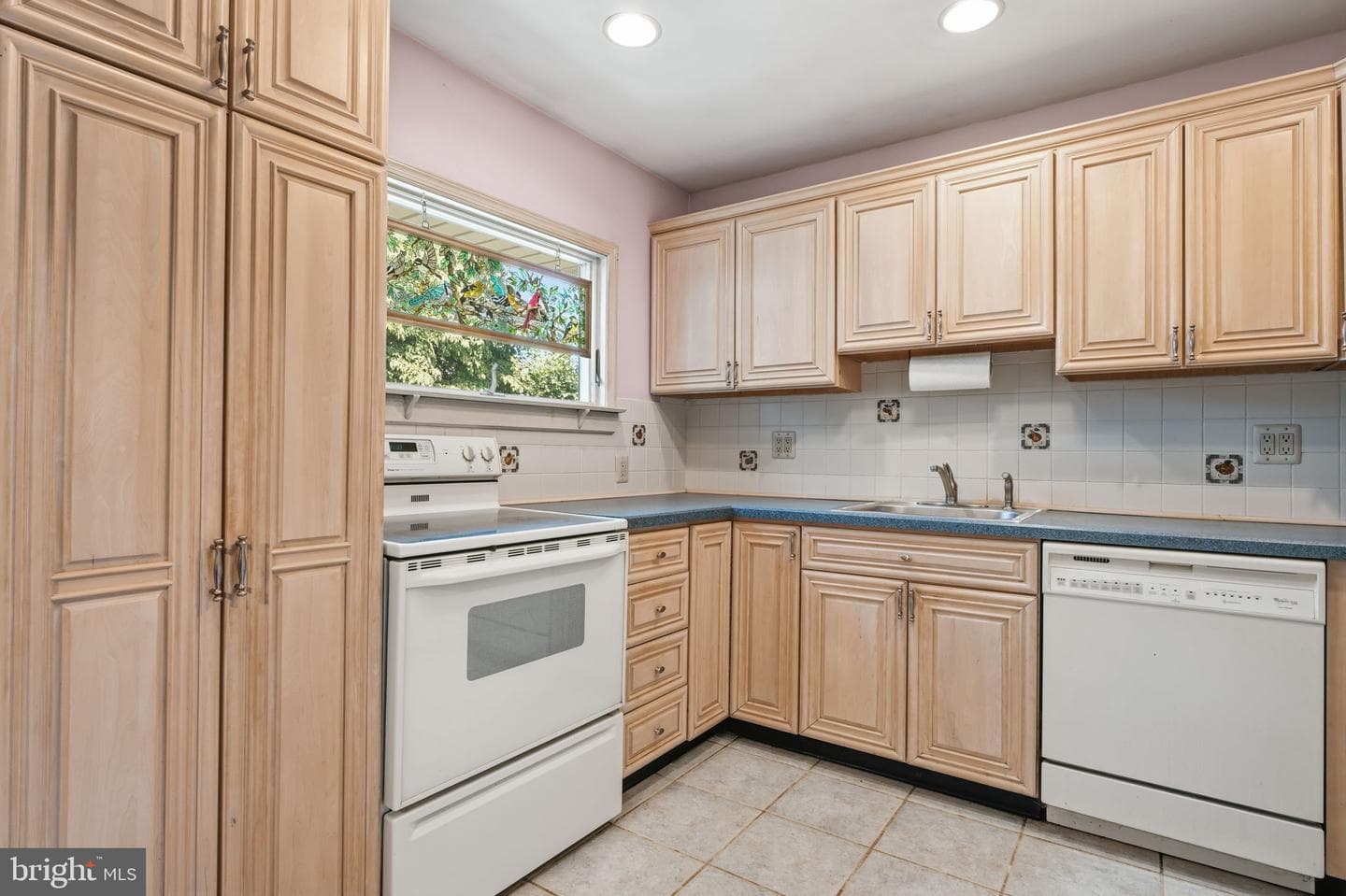 37 Trellis Road photo 8