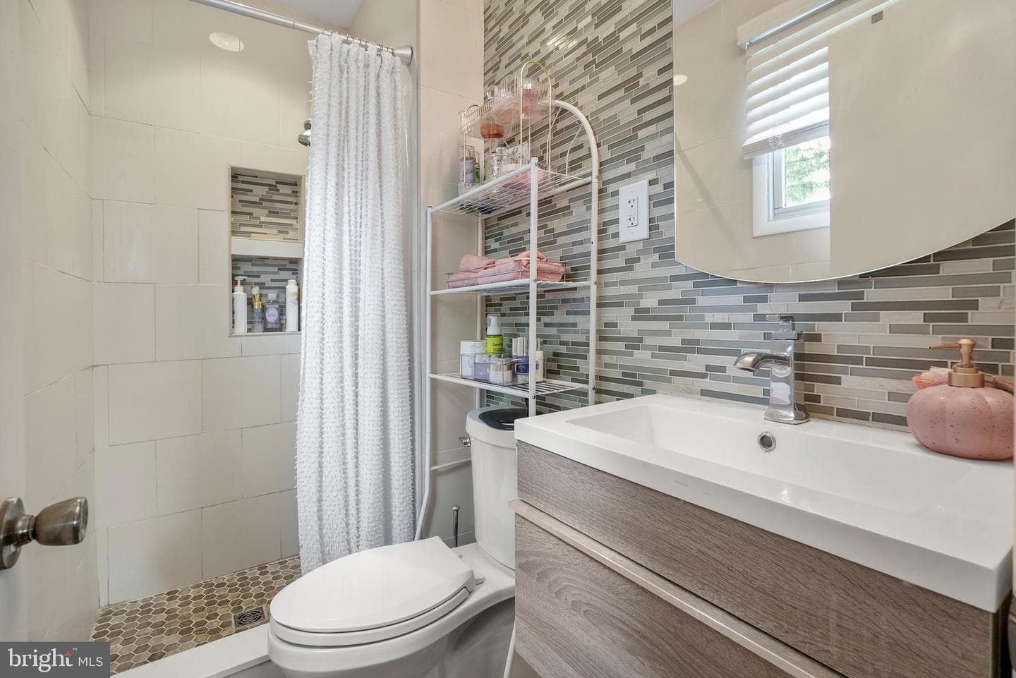 56 Falcon Drive photo 11