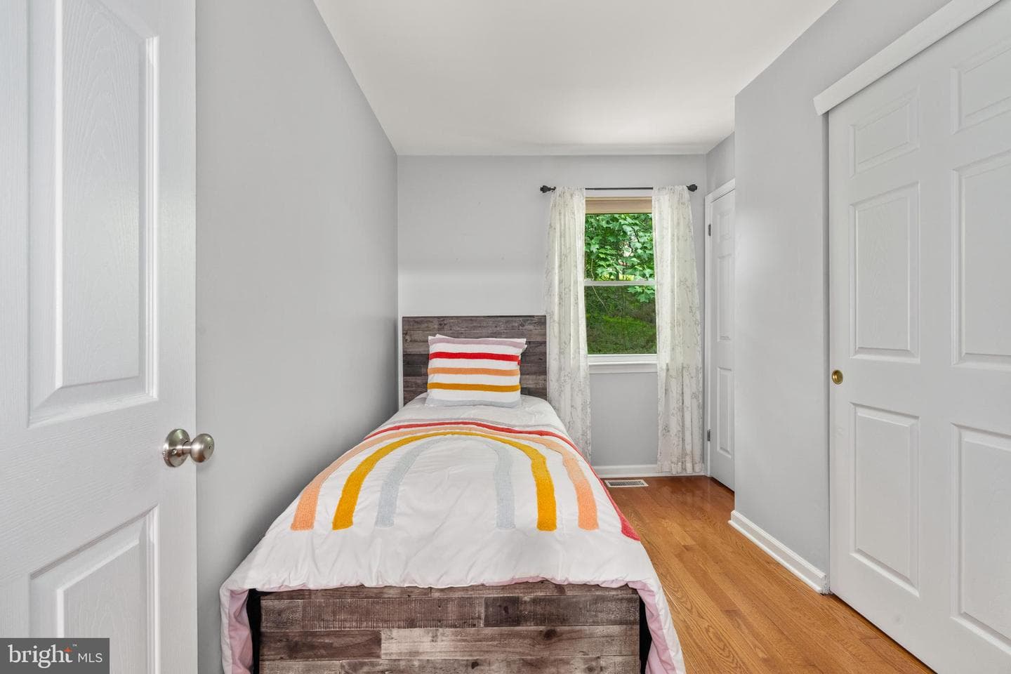 610 Valley Stream Circle photo 27