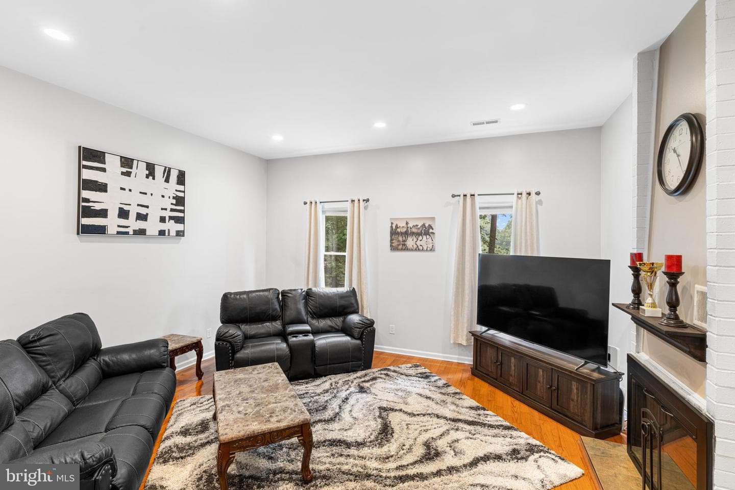 610 Valley Stream Circle photo 7